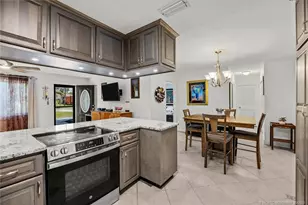1671 SE 11th St, Stuart, FL 34996 - Photo 11