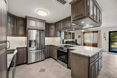 1671 SE 11th Street, Stuart, FL 34996 - Photo 9