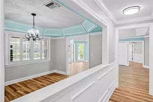 2671 NE Pinecrest Lakes Blvd, Jensen Beach, FL 34957 - Photo 9