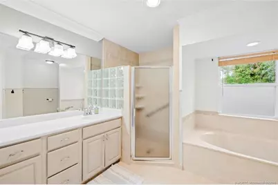 2671 NE Pinecrest Lakes Boulevard, Jensen Beach, FL 34957 - Photo 23