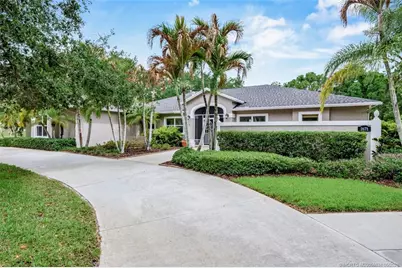 2671 NE Pinecrest Lakes Boulevard, Jensen Beach, FL 34957 - Photo 3