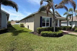 10395 SW Landry Ln SW, Port Saint Lucie, FL 34987 - Photo 7
