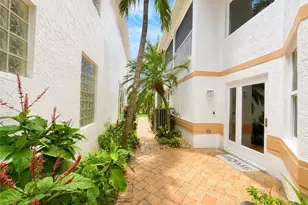 143 Pepper Ln, Jensen Beach, FL 34957 - Photo 5