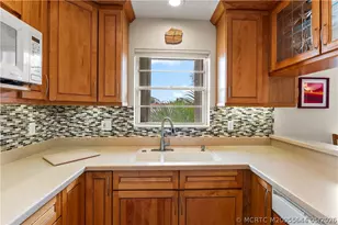 2600 SE Ocean Blvd, Stuart, FL 34996 - Photo 5