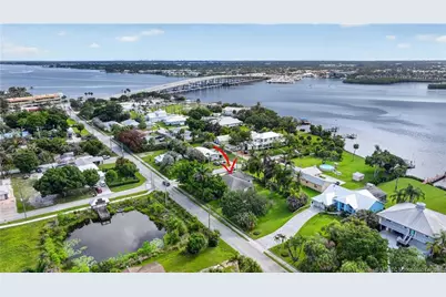 814 SW 29th Street, Palm City, FL 34990 - Photo 37