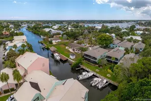 4105 SE Centerboard Ln, Stuart, FL 34997 - Photo 25