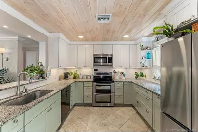 1466 NE Silver Maple Way, Jensen Beach, FL 34957 - Photo 11