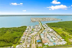 692 Nettles Blvd, Jensen Beach, FL 34957 - Photo 35