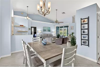 671 SE Pin Oak Terrace, Stuart, FL 34997 - Photo 13
