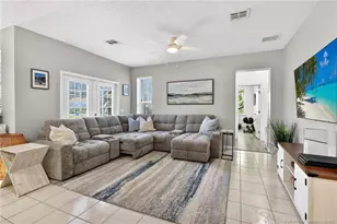 671 SE Pin Oak Terrace, Stuart, FL 34997 - Photo 23