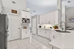 671 SE Pin Oak Terrace, Stuart, FL 34997 - Photo 17
