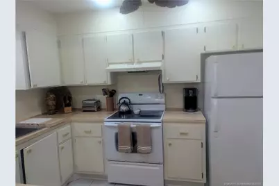 2950 SE Ocean Boulevard #5-6, Stuart, FL 34996 - Photo 9