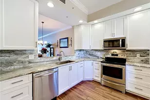 13 Harbour Isle Dr W, Fort Pierce, FL 34949 - Photo 11
