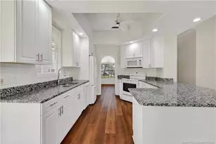 8521 SE Palm Hammock Ln, Hobe Sound, FL 33455 - Photo 21