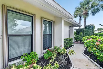 5636 SE Foxcross Place, Stuart, FL 34997 - Photo 5