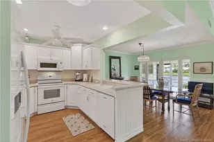 5636 SE Foxcross Pl, Stuart, FL 34997 - Photo 15