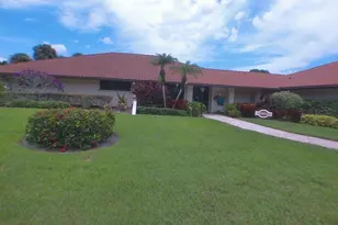 121 SW South River Dr, Stuart, FL 34997 - Photo 17