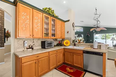6948 SE Twin Oaks Circle, Stuart, FL 34997 - Photo 19
