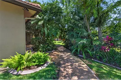 5884 NW 79th Way, Pompano Beach, FL 33067 - Photo 7