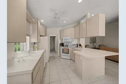 8357 Double Tree Dr Drive, Hobe Sound, FL 33455 - Photo 3