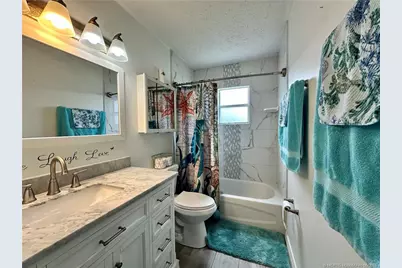 1725 NE Darlich Avenue, Jensen Beach, FL 34957 - Photo 11