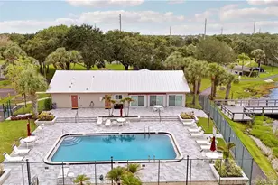 3937 NW Cinnamon Tree Cir, Jensen Beach, FL 34957 - Photo 17