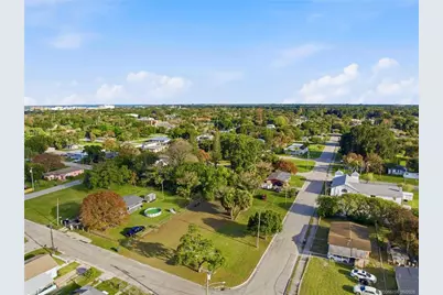 814 N 16th Street, Fort Pierce, FL 34950 - Photo 5
