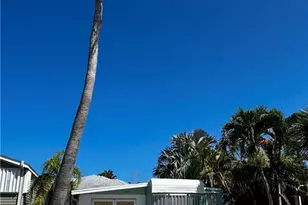 466 Nettles Blvd, Jensen Beach, FL 34957 - Photo 1