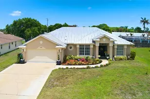 3415 SE Hart Cir, Port Saint Lucie, FL 34984 - Photo 1