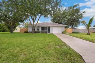 1094 NW 14 Th St, Stuart, FL 34994 - Photo 1