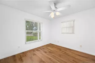 1094 NW 14 Th St, Stuart, FL 34994 - Photo 11