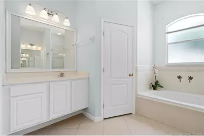 512 NW Sunflower Place, Jensen Beach, FL 34957 - Photo 19