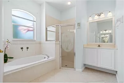 512 NW Sunflower Place, Jensen Beach, FL 34957 - Photo 19