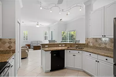 512 NW Sunflower Place, Jensen Beach, FL 34957 - Photo 11