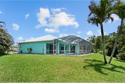 512 NW Sunflower Place, Jensen Beach, FL 34957 - Photo 33