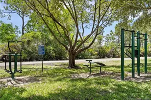 512 NW Sunflower Pl, Jensen Beach, FL 34957 - Photo 45