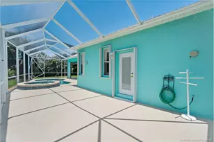 512 NW Sunflower Pl, Jensen Beach, FL 34957 - Photo 31