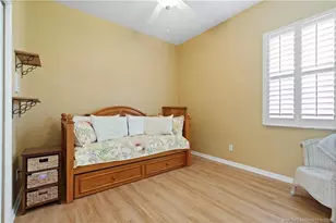 512 NW Sunflower Pl, Jensen Beach, FL 34957 - Photo 25