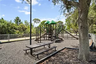 512 NW Sunflower Pl, Jensen Beach, FL 34957 - Photo 41