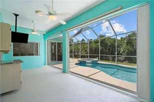 512 NW Sunflower Pl, Jensen Beach, FL 34957 - Photo 27