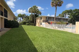 333 SE Martin Ave, Stuart, FL 34996 - Photo 21