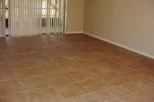 1290 SE Parkview Pl, Stuart, FL 34994 - Photo 9