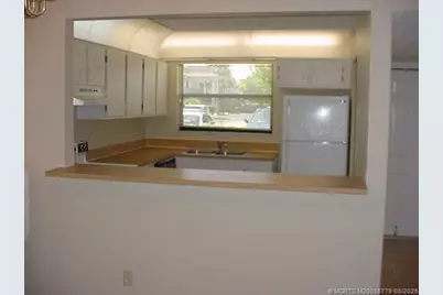 1290 SE Parkview Place #A2, Stuart, FL 34994 - Photo 3