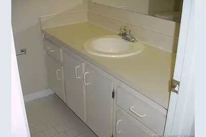 1290 SE Parkview Place #A2, Stuart, FL 34994 - Photo 13