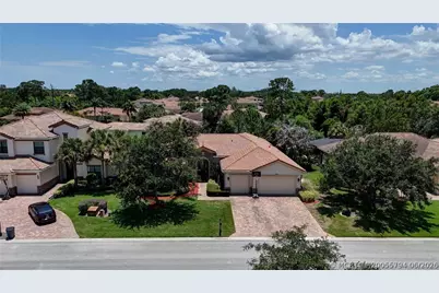 2276 NW Diamond Creek Way, Jensen Beach, FL 34957 - Photo 57