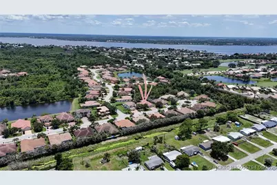 2276 NW Diamond Creek Way, Jensen Beach, FL 34957 - Photo 63