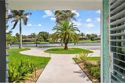 2666 SE Erickson Drive, Port Saint Lucie, FL 34984 - Photo 5
