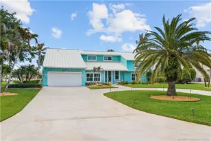 2666 SE Erickson Dr, Port Saint Lucie, FL 34984 - Photo 81
