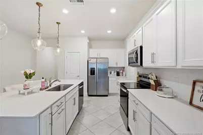 1871 SE Tarni Way, Stuart, FL 34996 - Photo 9