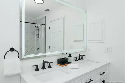 1225 SW Hunnicut Avenue SW, Port Saint Lucie, FL 34953 - Photo 21